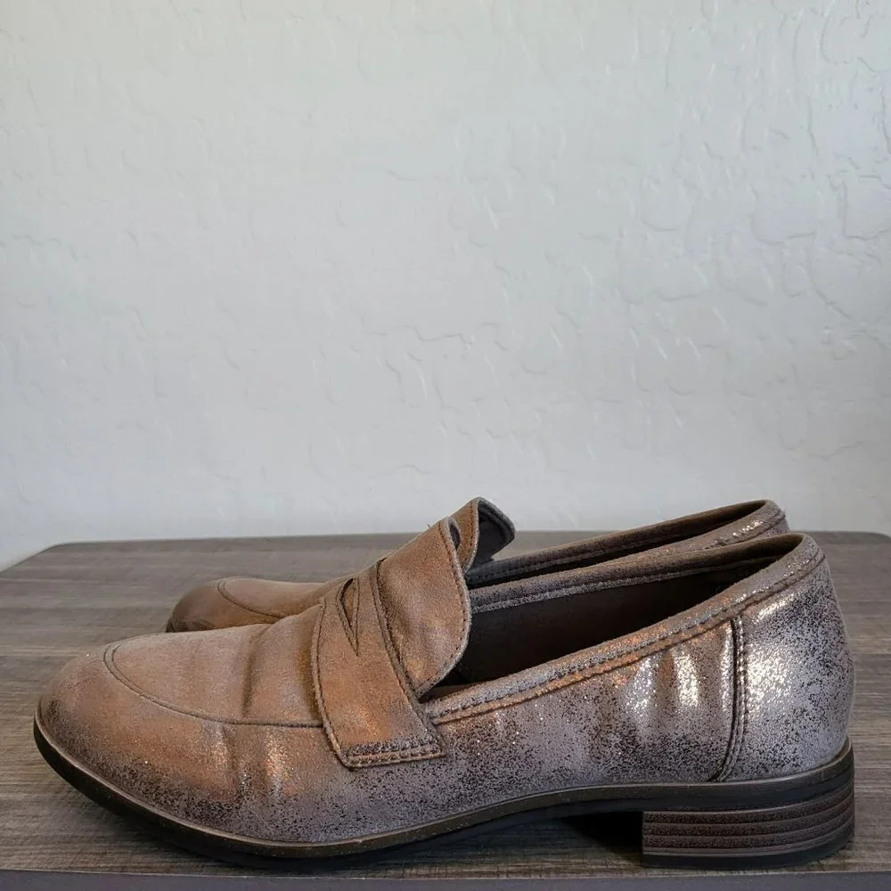 Clarks Metallic Copper Trish Rose Loafer Slip-On Shoe Faux Leather Size Womens 8